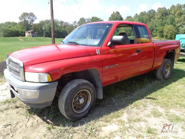 lot 10 image: 1996 DODGE RAM 1500 Ext-Cab 4WD Pickup Truck,...