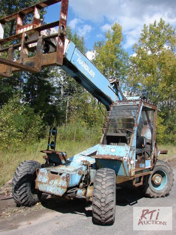 lot 21 image: MARK Job Handler Telescoping Forklift Model -...