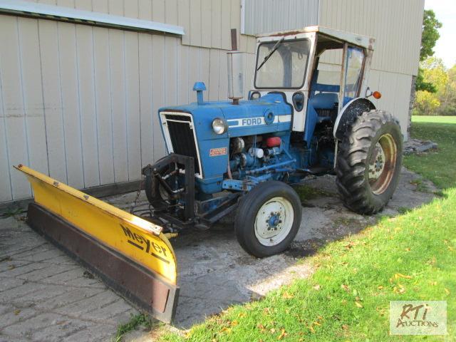 lot 22B image: Ford 3600 2WD tractor, PTO, 3 pt. hitch, gas,...