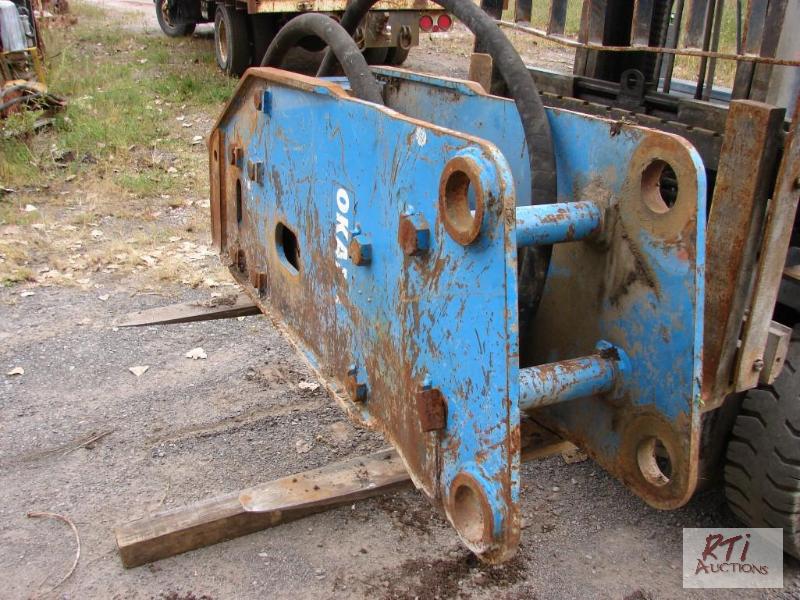 lot 24 image: OKADA Model 300 Hydraulic Hammer, 70mm pin si...