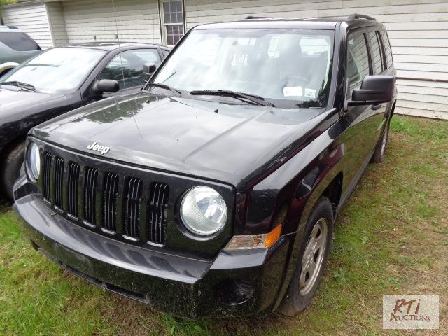 lot 3 image: 2008 Jeep Patriot 2WD automobile. Appropriate...