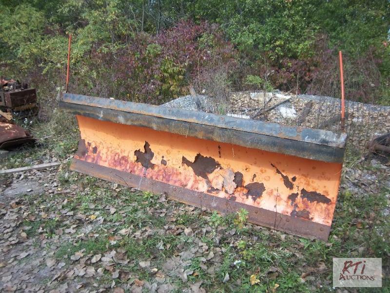 lot 78 image: ARTIC 10 Snow Plow, Power angle, complete uni...