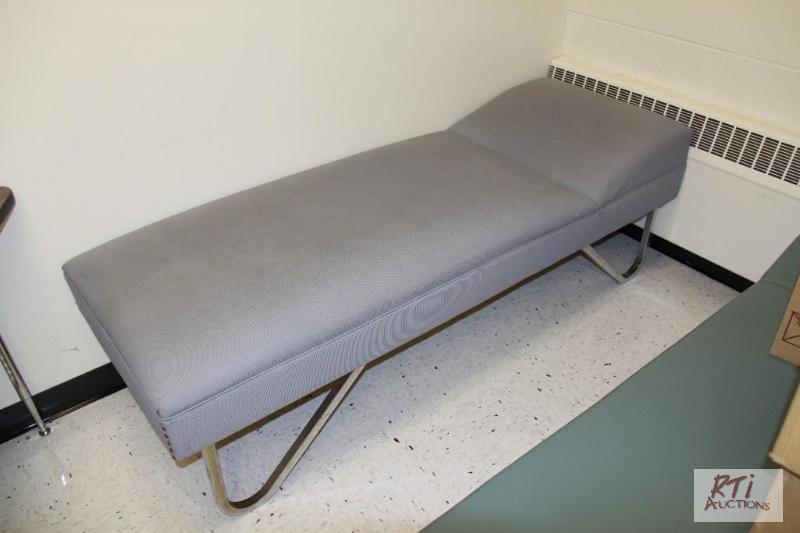 lot 86 image: (1) full size cot, good condition. All equipm...