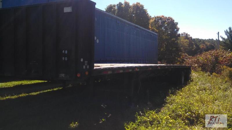 lot 11 image: 1994 Trailmobile flatbed trailer, 48 ft, 102 ...