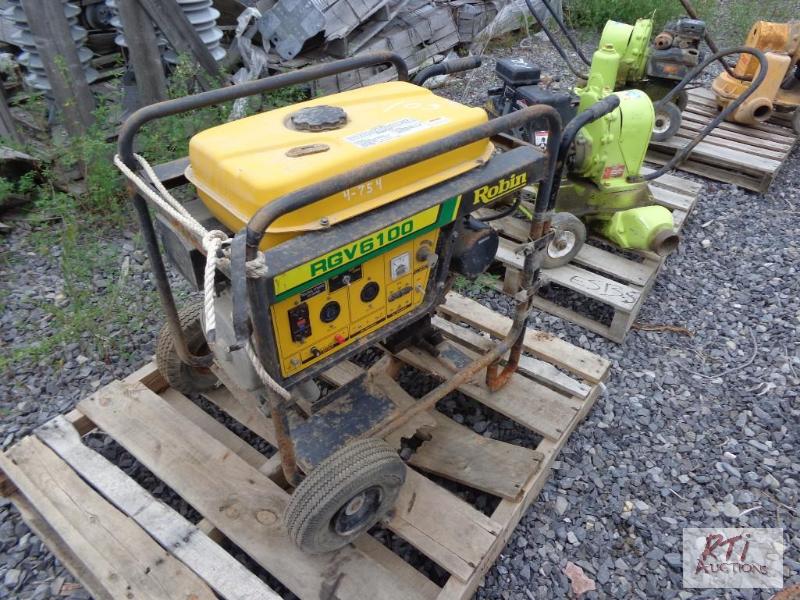 lot 103 image: Robin RGV6100 generator...