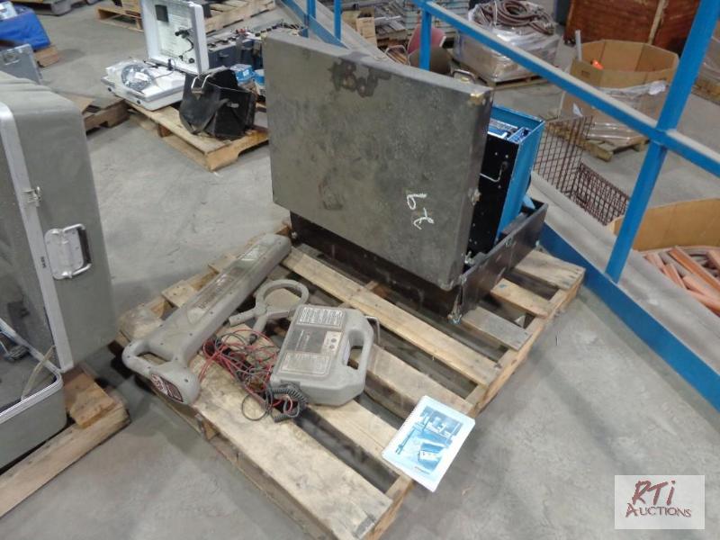lot 29 image: Easterline Angus meter &amp Ditch Witch 300S...