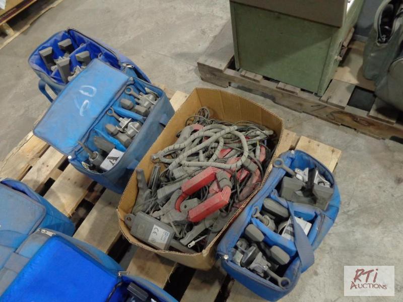 lot 60 image: load loggers...