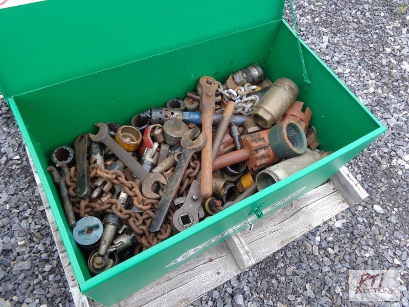 lot 82 image: Greenlee box with tapping tools...