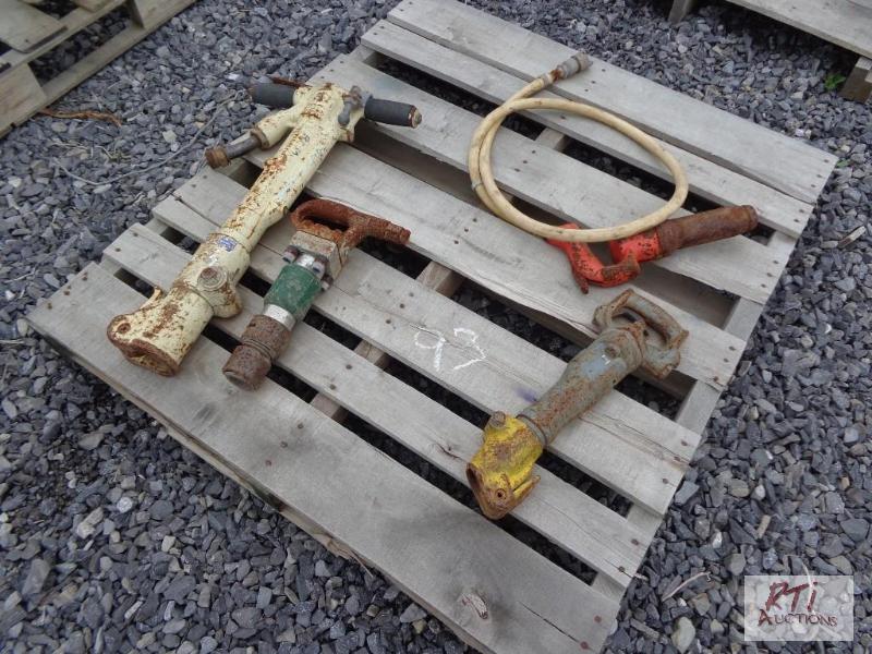 lot 93 image: 4 air hammers...