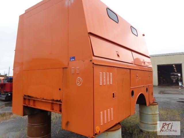 lot 51 image: Monroe Custom Utility Body, SN 01 18512. Ite...