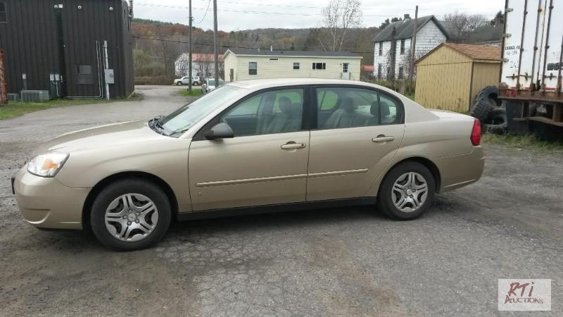 lot 10 image: 2007 Chevy Malibu, Vin#1G1ZS57F97F263676 . Ha...