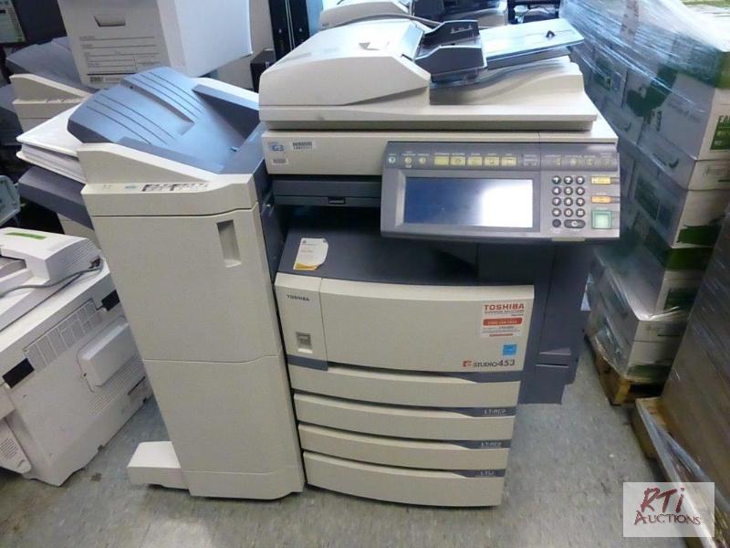 lot 107 image: Toshiba E studio 453 copier, in working condi...