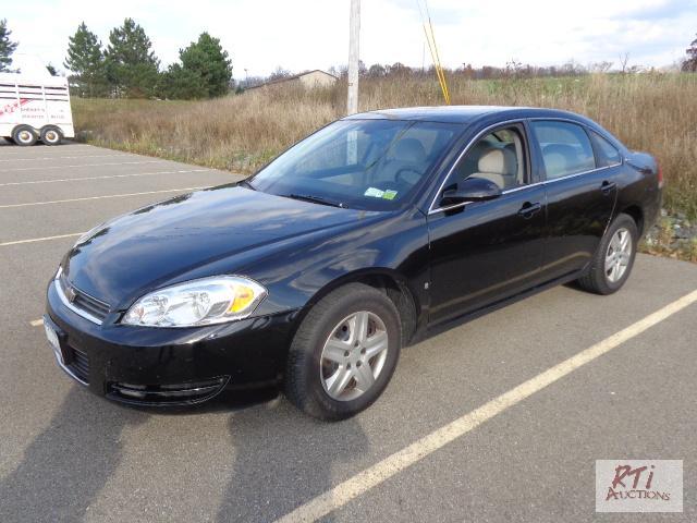 lot 4 image: 2008 Chevy Impala, VIN 2G1WB58N889220272. 35...