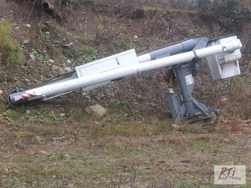lot 50 image: Altec 42ft. boombucket unit, fiberglass boom...
