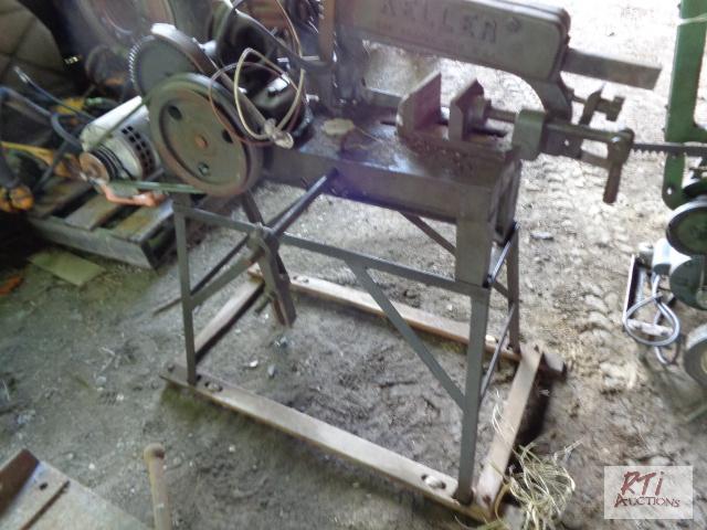 lot 67 image: Power hack saw. Buyer is responsible for hisher ow...