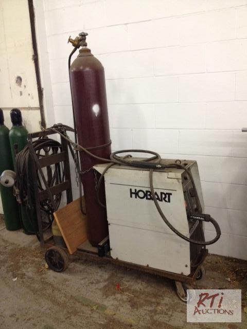 lot 84 image: Hobart Beta Mig 250 welder, welder was in wor...