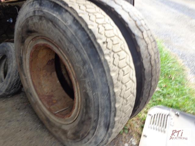 lot 95 image: (3) used 12R24.5 &amp (2) used 11R22 Tires. ...