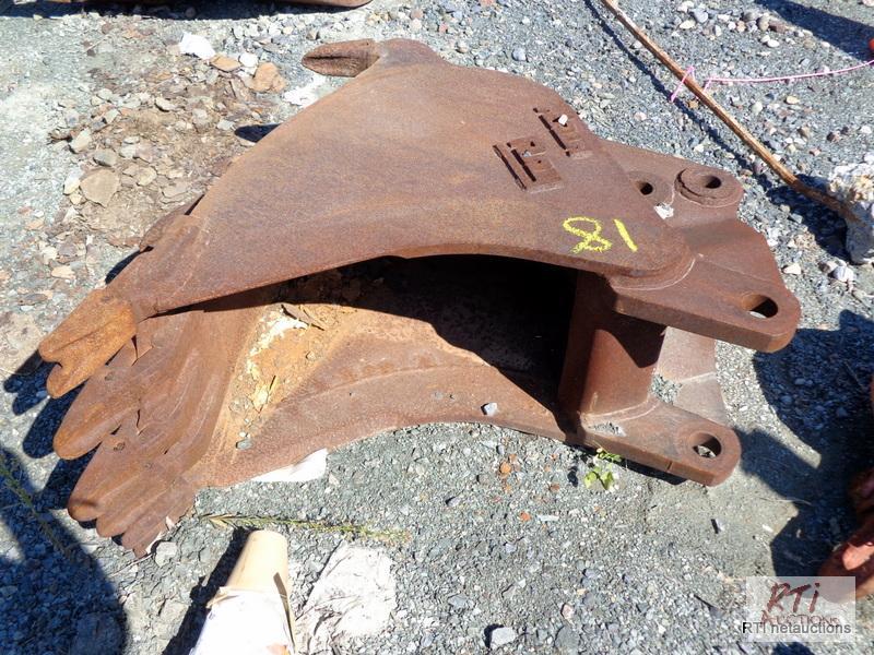 lot 18 image: Wain Roy 15 inch frost bucket,...