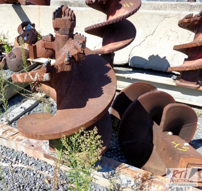 lot 45 image: 5 auger bits 30 inch, 30 inch, 24 inch, 24 in...