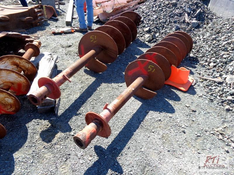 lot 51 image: Auger 18 inch, 18 inch, and 24 inch X 8 ft,...
