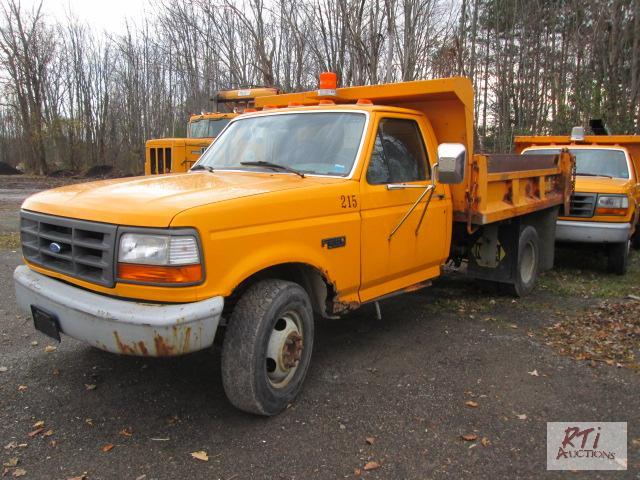 lot 1 image: 1997 Ford F350 2WD dump, VIN# 1FDKF37H4VEC113...