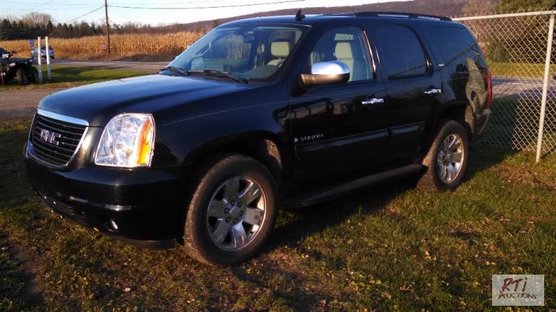 lot 3 image: 2007 GMC Yukon VIN 1GKFK13027R378420 107K mi...