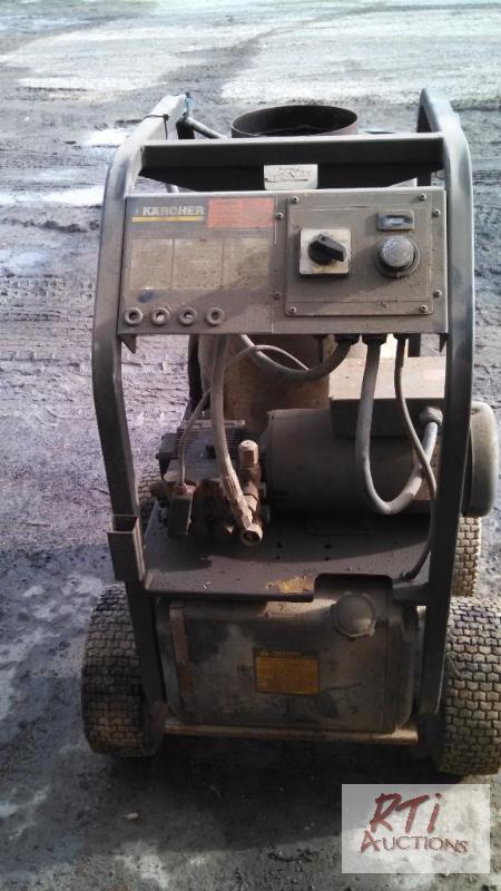 lot 33 image: 2009 KARTCHER Pressure washer STP 352007A. LO...