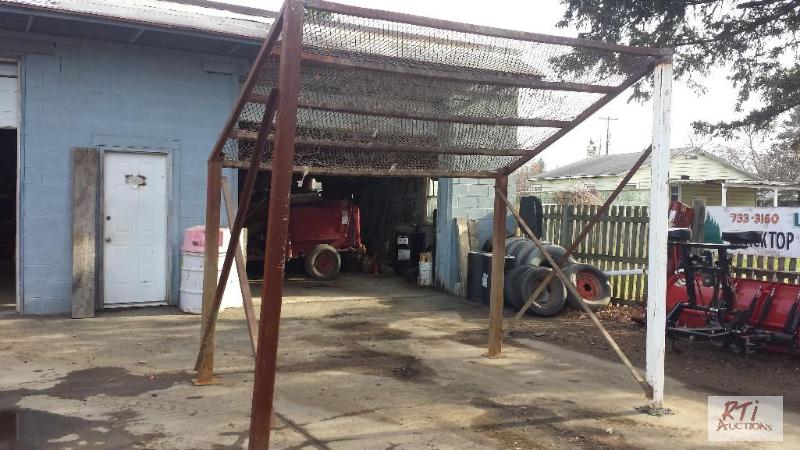 lot 48 image: Top soil screen. High point ground to top 9....