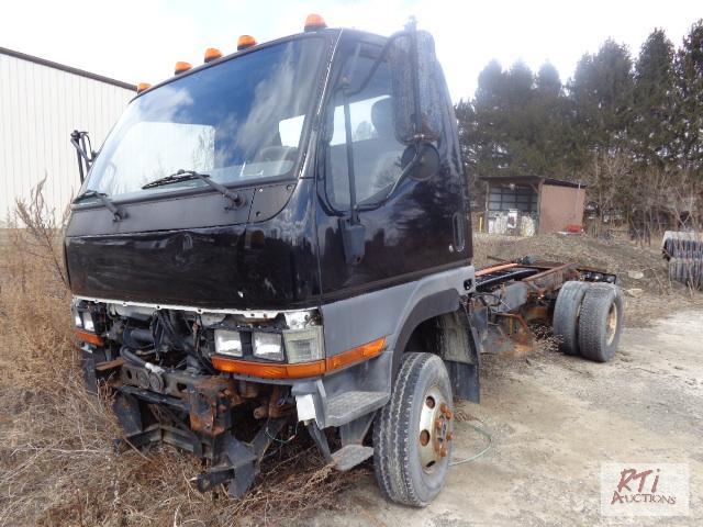 lot 19 image: 2003 MITSUBISHI FUSO SA 4WD C&ampC Truck. V...