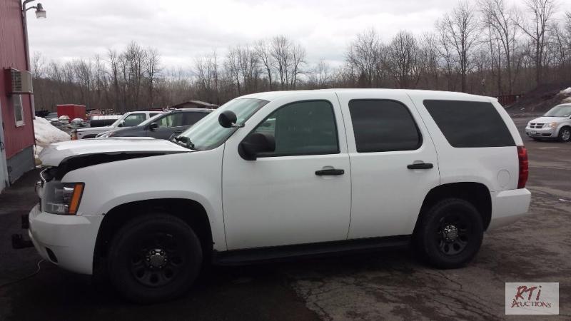 lot 2 image: 2008 Chev. Tahoe, VIN# 1GNECO3078R228150, odo...