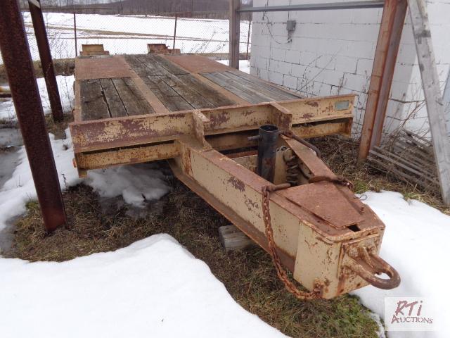 lot 22 image: 1985 ROGERS TA 20T Tag Trailer, VIN 1RBT282...