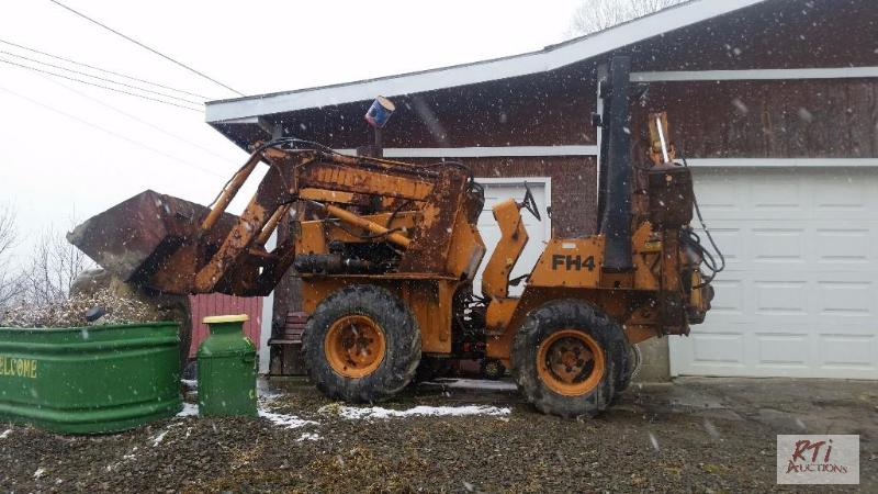 lot 35 image: CASE FH4 Articulated 4WD LoaderBackhoe, Roll...