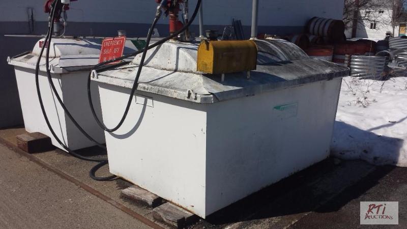 lot 44 image: 500 gallon fuel storage tank. Tank has been u...