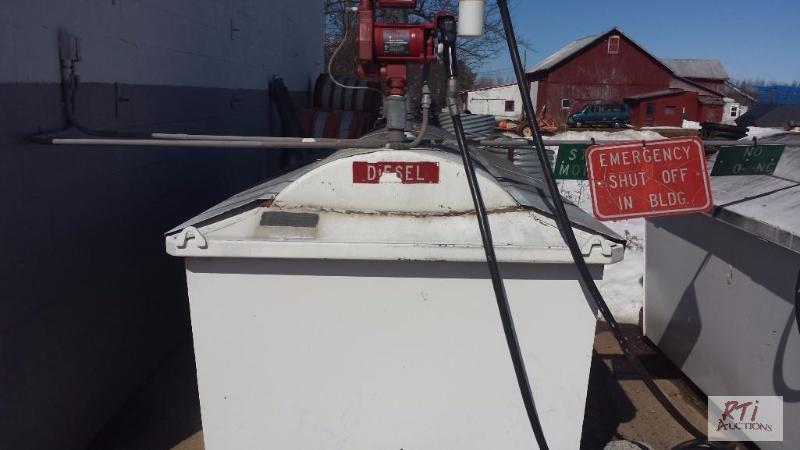 lot 45 image: 1000 gallon fuel storage tank. Tank has been ...