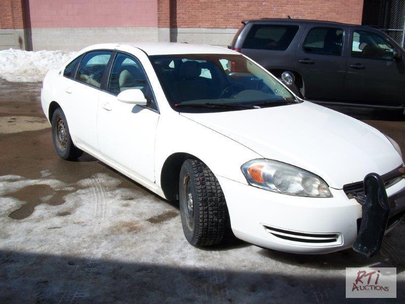 lot 5 image: 2008 Chevy Impala, VIN2G1WS553781269366. AC...