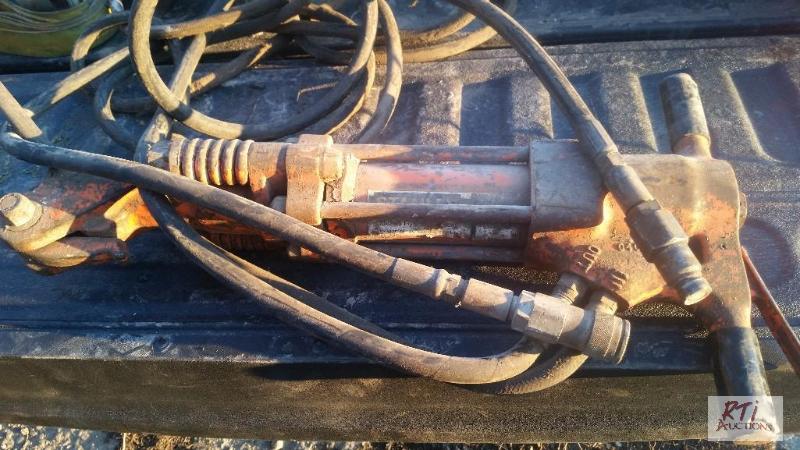 lot 51 image: STANLEY Hydraulic Jack Hammer whoses. As-is,...