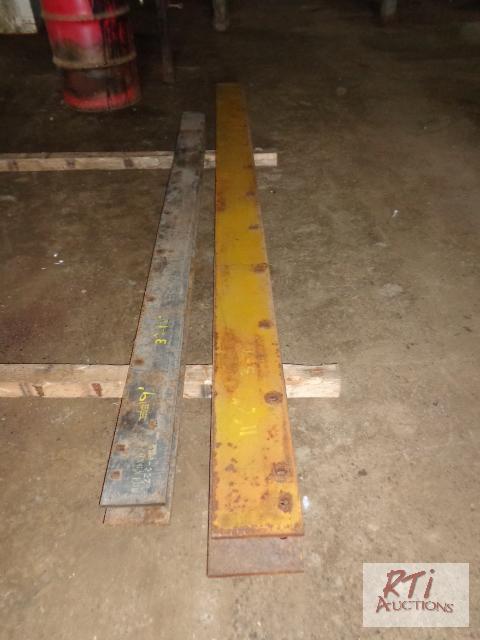 lot 53 image: Assorted Cutting edges (2) 116X58 3-3 12 pun...