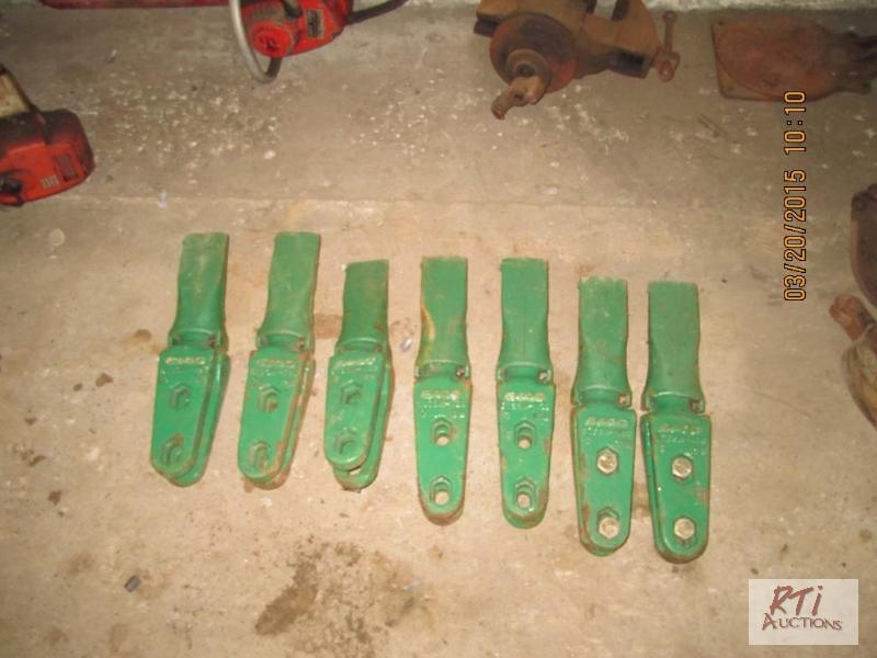 lot 55 image: (7) Bolt-on Bucket Teeth (new). Town of Boliv...