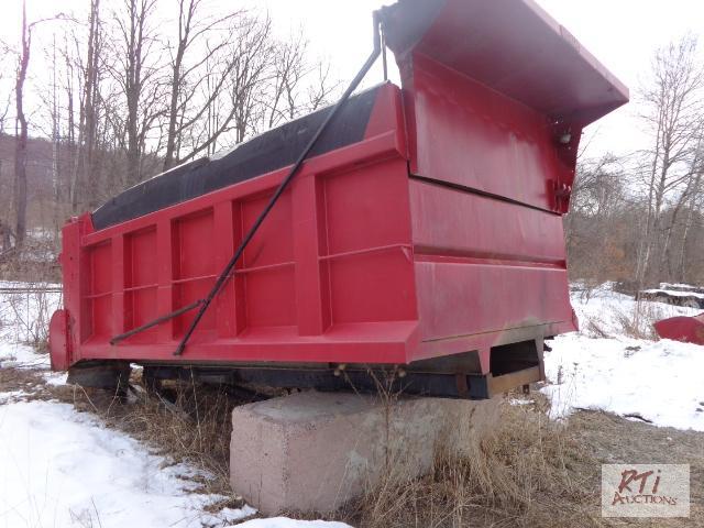 lot 63 image: HEIL 14 Dump Body with Sub frame, scissors ho...