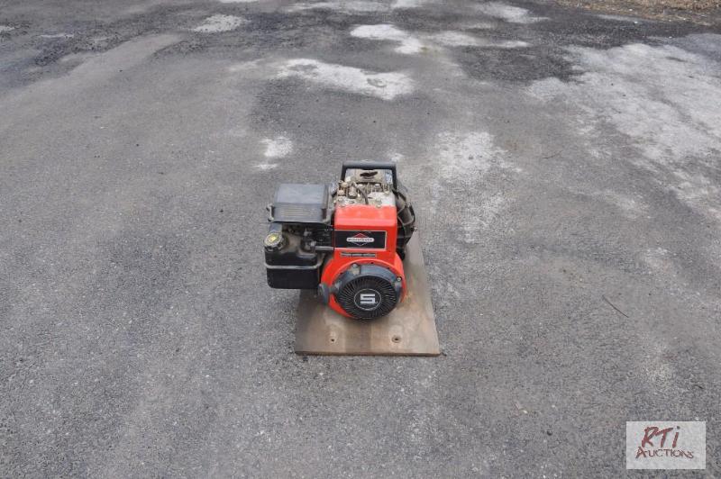 lot 75 image: HOMELITEBriggs and Stratton 5 HP gas water p...