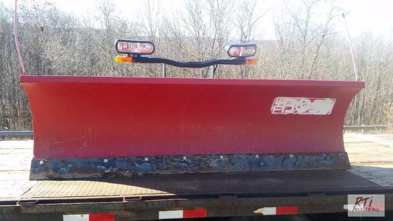 lot 81 image: BOSS 86&quot Snow plow. As-is, Buyer is res...
