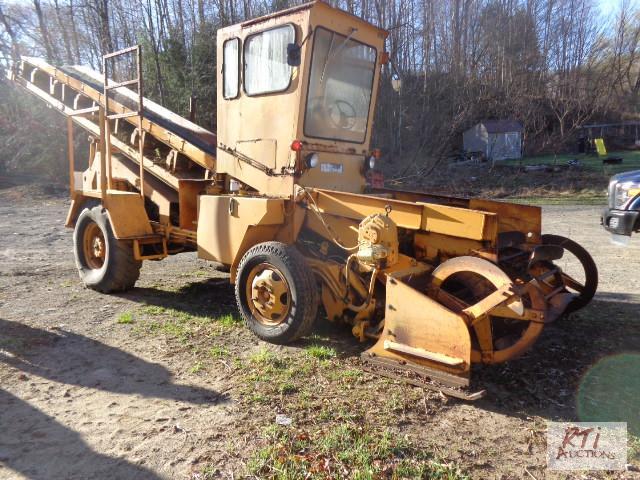 lot 22 image: 1978 ATHEY 7-12 Force-Feed Loader, SN 14050....