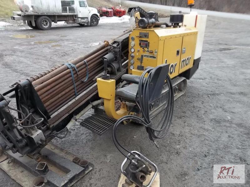 lot 25 image: Bor Mor Directional Drilling Machine. 3 Cylin...