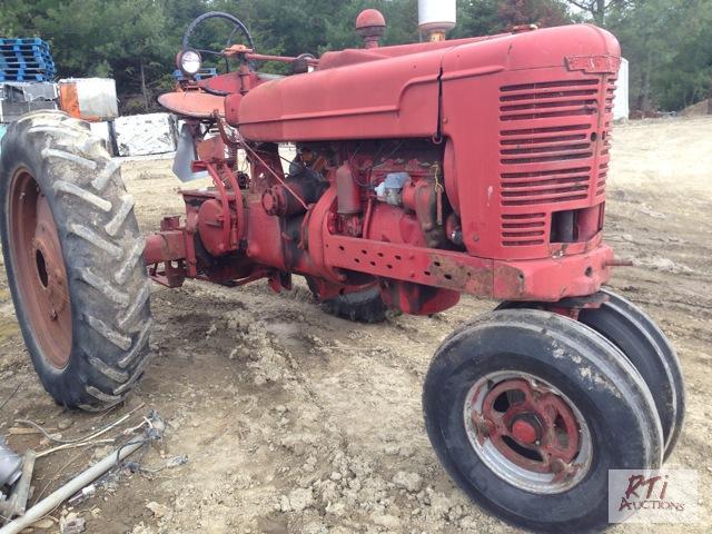 lot 27 image: IH Farmall narrow front tractor, new front ti...