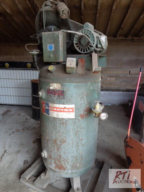 lot 34 image: Champion Vertical Shop Air Compressor, 2 cyli...