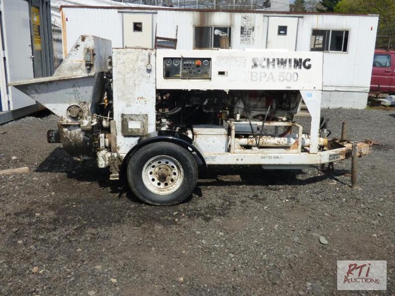 lot 18 image: 1997 Schwing BPA 500 concrete pump. Deutz die...