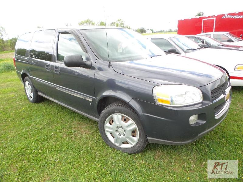 lot 2 image: 2008 Chevy Uplander, VIN 1GNDV23W38D118943. ...