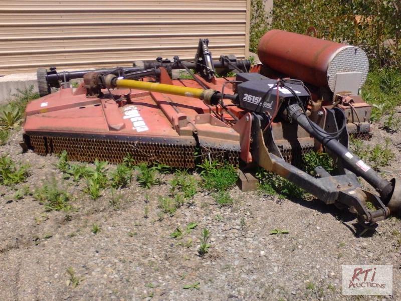 lot 24 image: Bush Hog 2615 Legend single batwing mower. Tr...