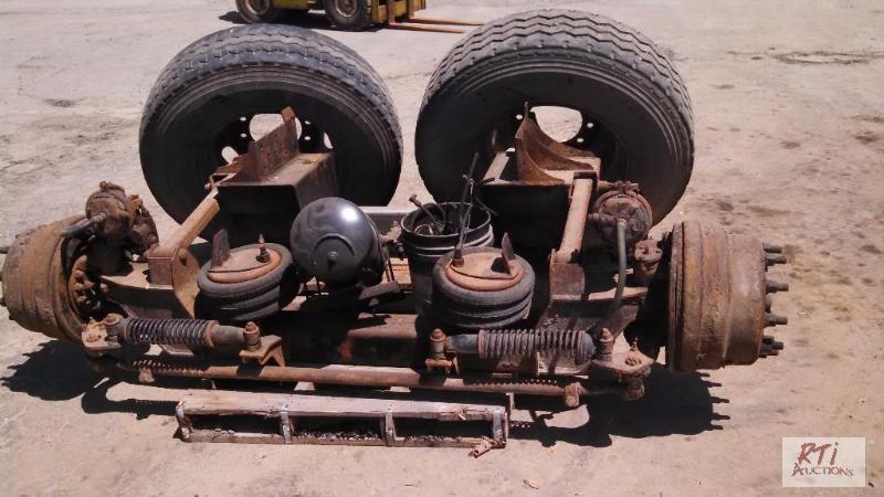 lot 40 image: 2003 Watson &amp Chalin steerable lift axle....