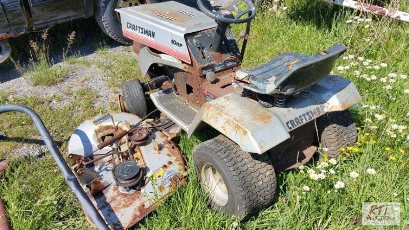 lot 50 image: Craftsman mower for parts, engine no good. So...